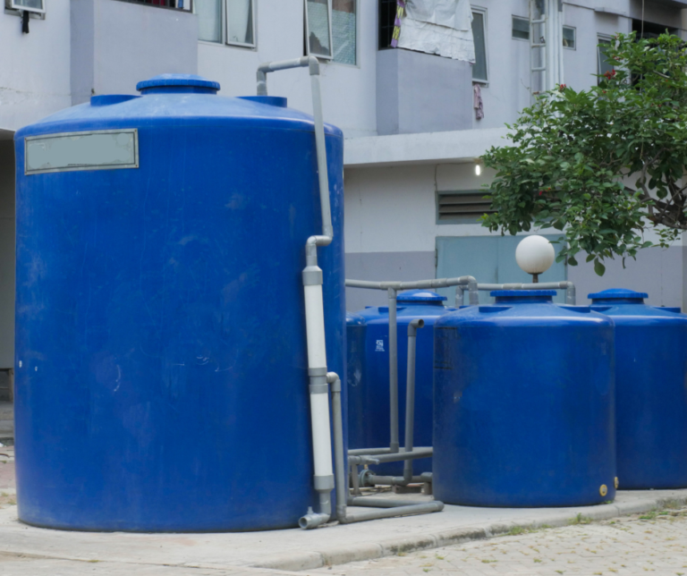 شركة تنظيف خزانات في الفجيرة